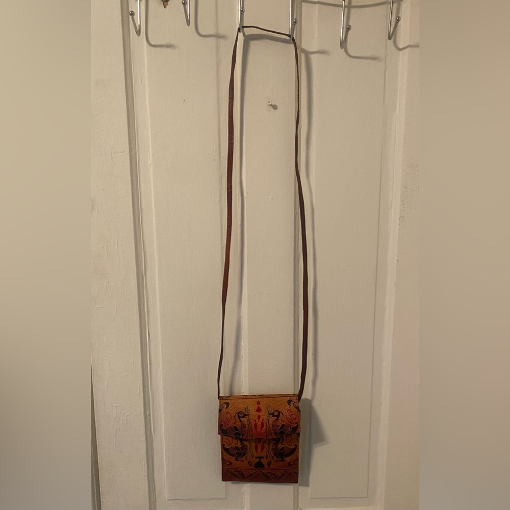 Cross over ladies shoulder bag